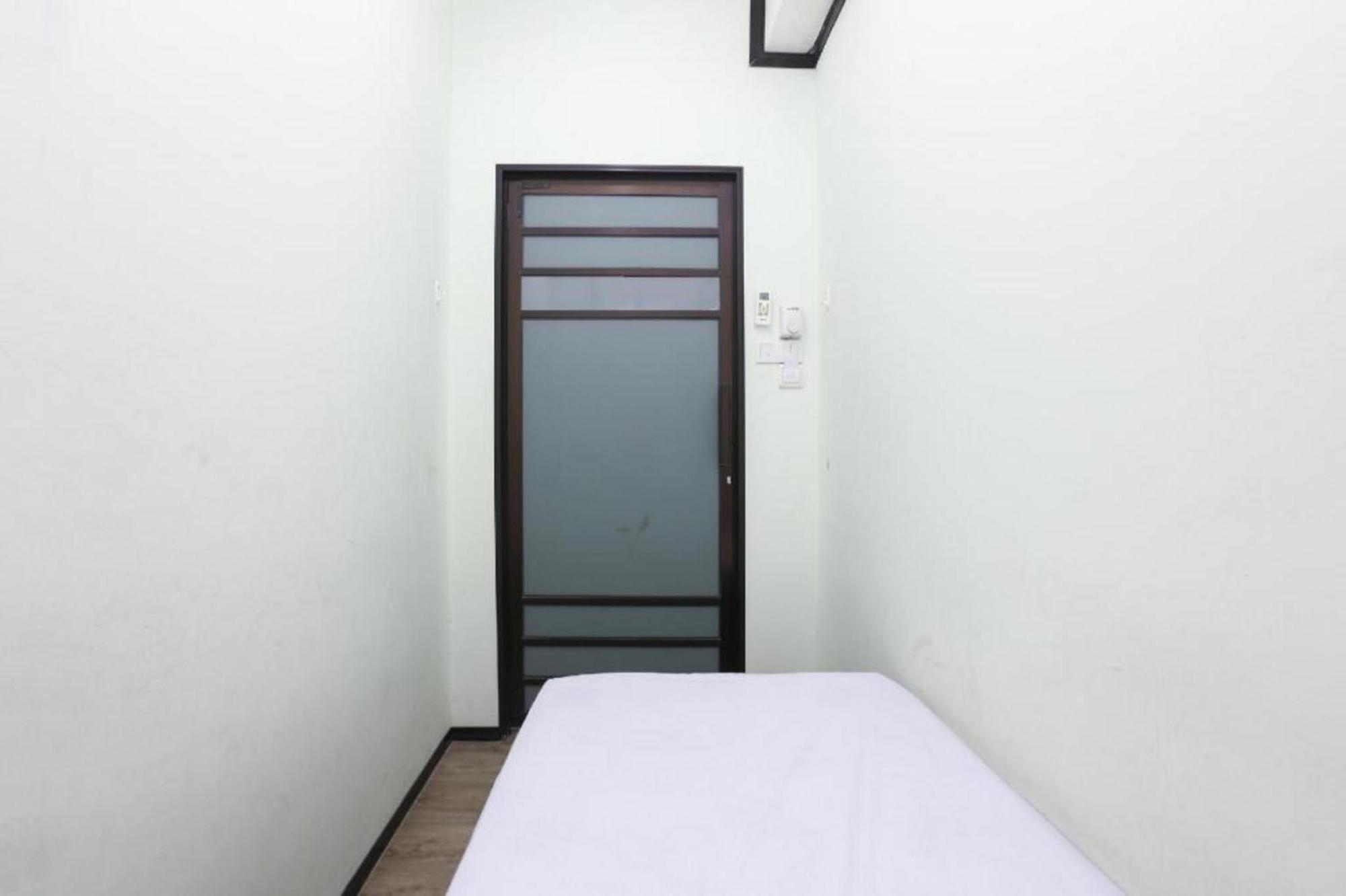 Spot On 90587 The Space Inn Kuala Terengganu Exterior photo
